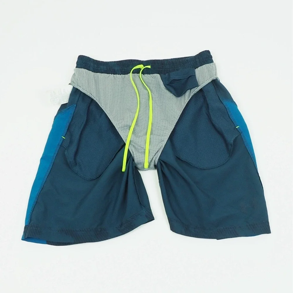 Under Armour item under